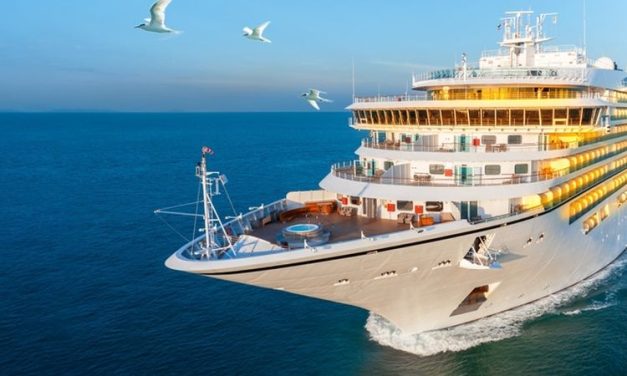 Aktivitas Kapal Pesiar Di Awasi KLH Demi Terumbu Karang