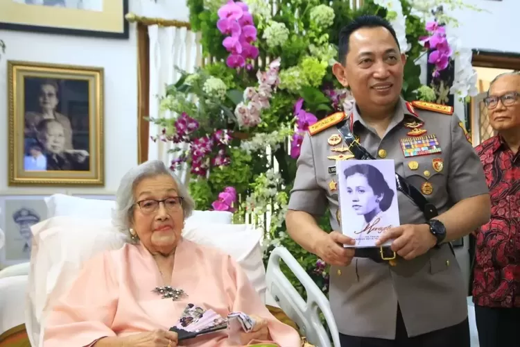 Istri Jenderal Hoegeng Tutup Usia Di Usia 100 Tahun