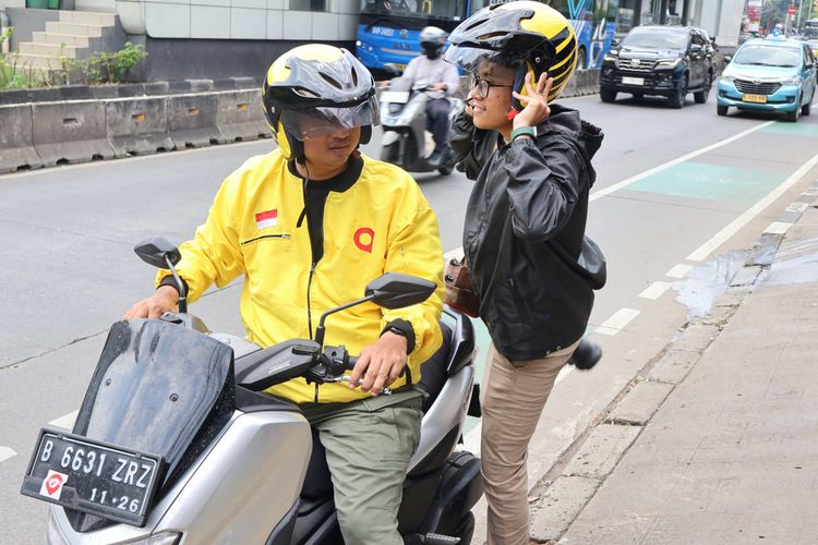 Bos Maxim Nyamar Jadi Ojol