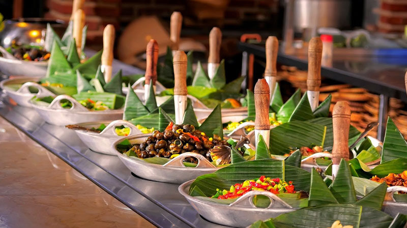 Menikmati Kuliner Dan Budaya Lokal Di Destinasi Wisata