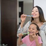 Cara Mengajarkan Anak Menyikat Gigi Dengan Benar