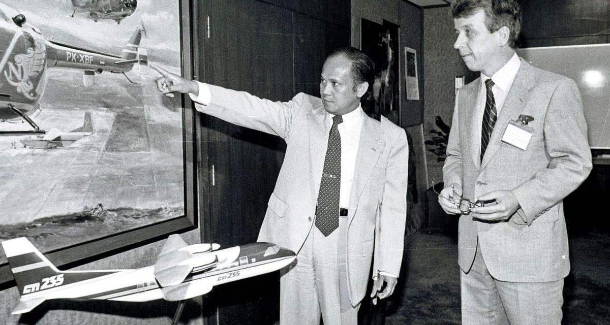 Kepemimpinan B. J. Habibie Dalam Kemajuan Teknologi Indonesia