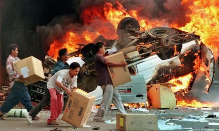 Mengenang Korban Tragedi 98 Dan Perjuangan Demokrasi
