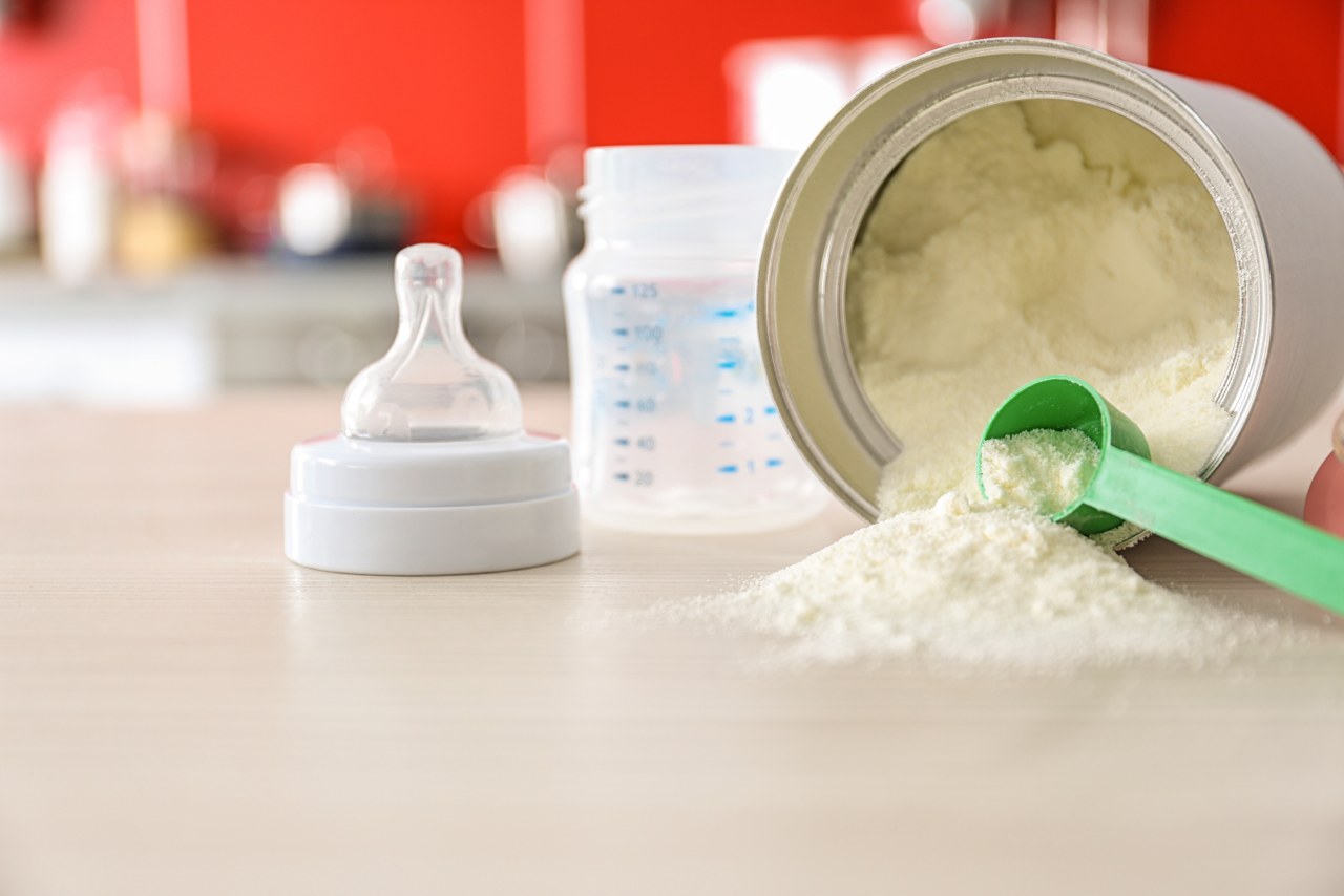 Susu Bayi Organik VS Formula Biasa: Mana Yang Lebih Baik?