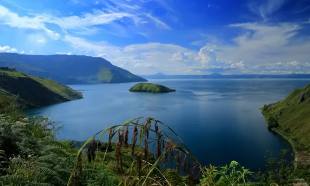 Menjelajahi Destinasi Wisata Alam Indonesia Yang Sedang Populer