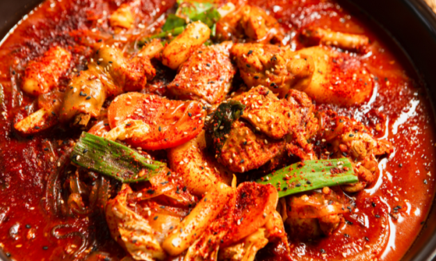 Makanan Pedas Indonesia Yang Wajib Dicoba Pecinta Cabai